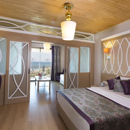 Club Dem & Resort 4*
