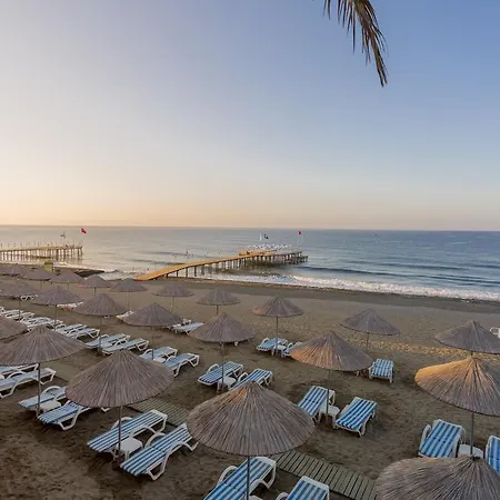 Club Dem & Resort 4*